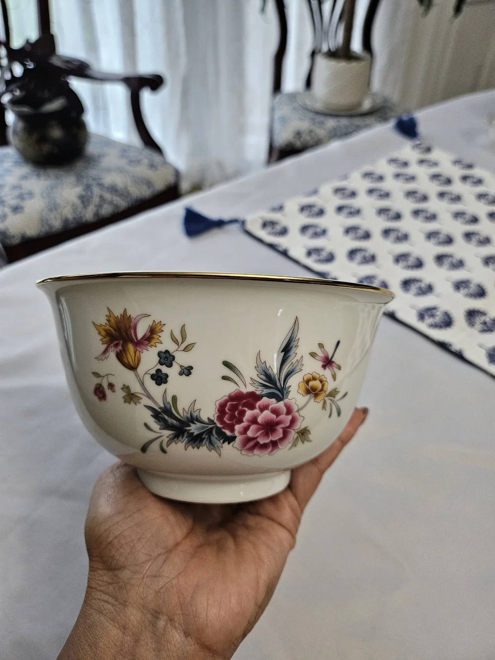 Vintage 1981 Avon American Heirloom Porcelain Bowl - Floral Pattern